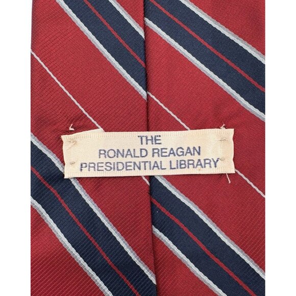 Ronald Reagan Necktie 100% Silk Signature Presidential Library Neck Tie Red Blue - Picture 5 of 8